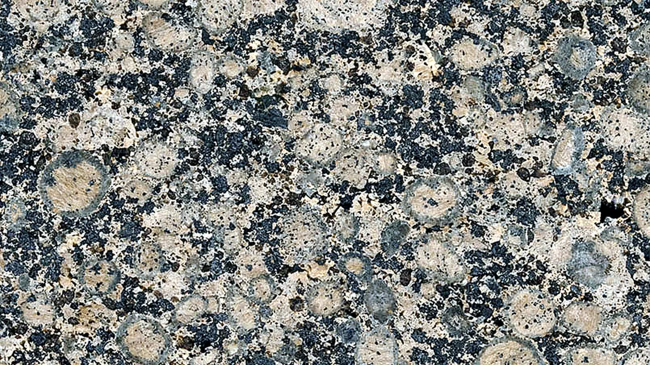 Baltic Brown natural stone veneer swatch