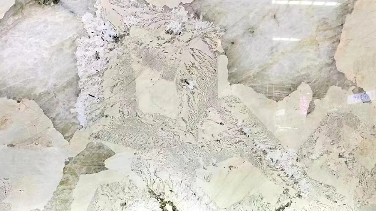 Crema Patagonia natural stone veneer swatch