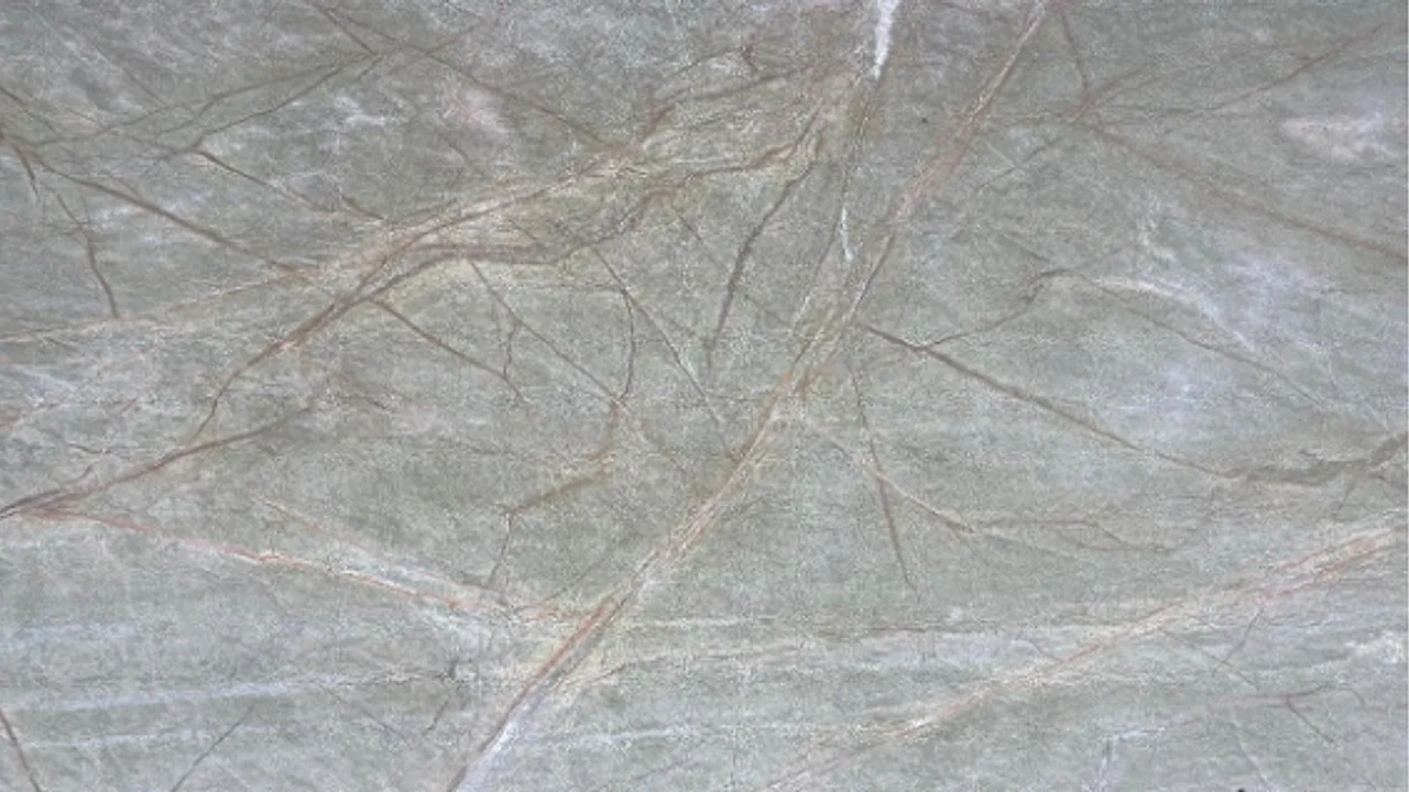 Forest Green natural stone veneer swatch