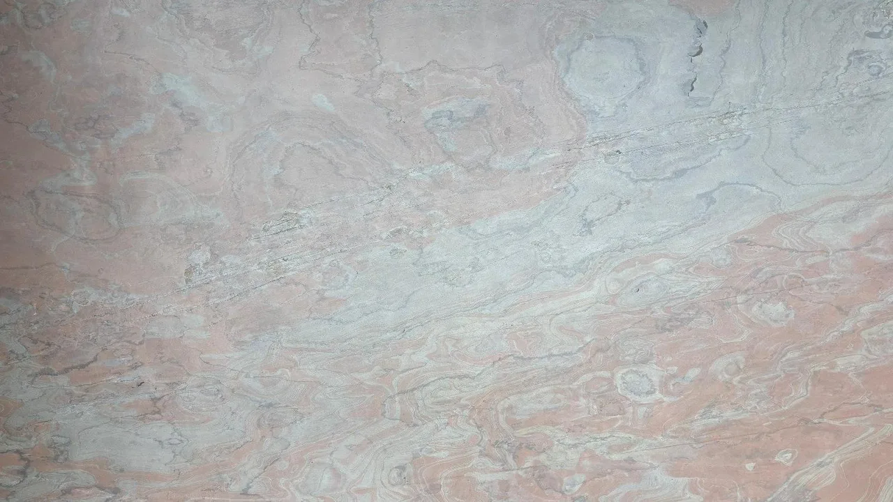 Multi Pink natural stone veneer swatch