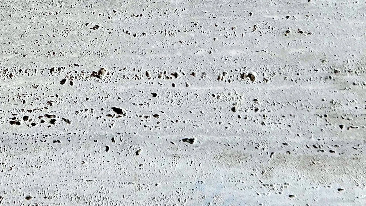Nice Travertine natural stone veneer swatch