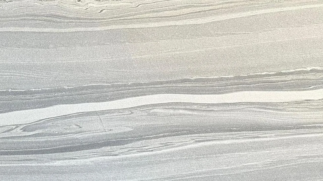 Ocean White natural stone veneer swatch