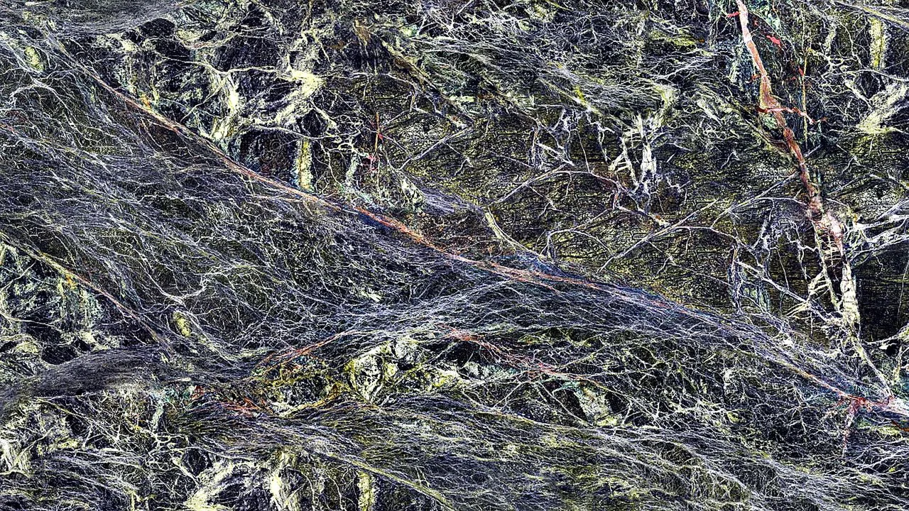 Rainforest Green natural stone veneer swatch