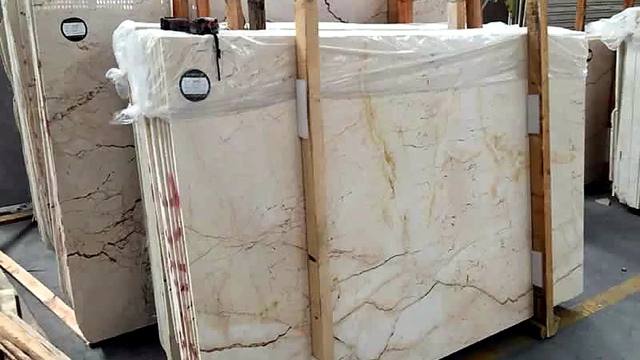Sofitel Gold natural stone veneer swatch